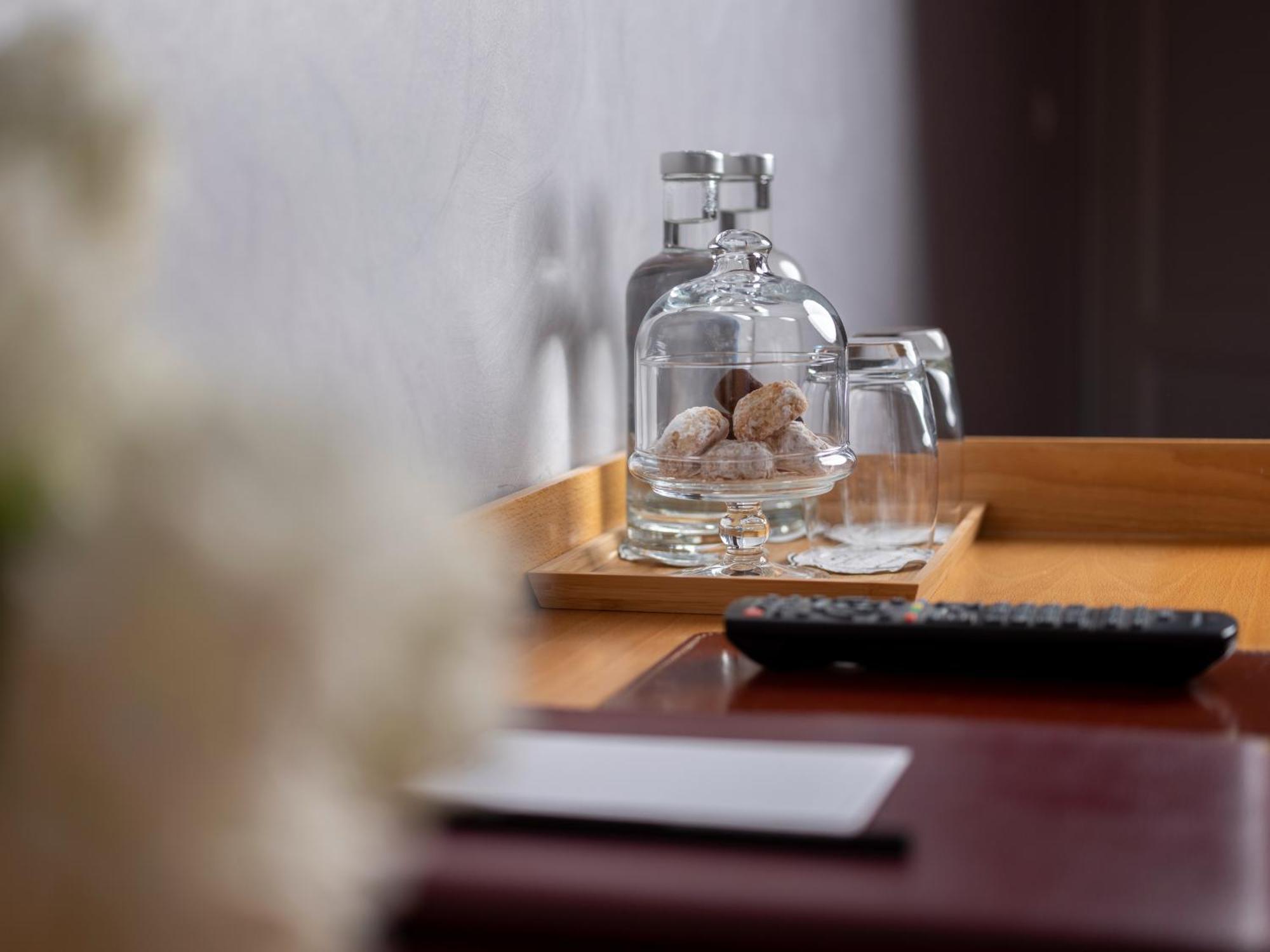 Romantik Hotel De L'Ours Sugiez Экстерьер фото
