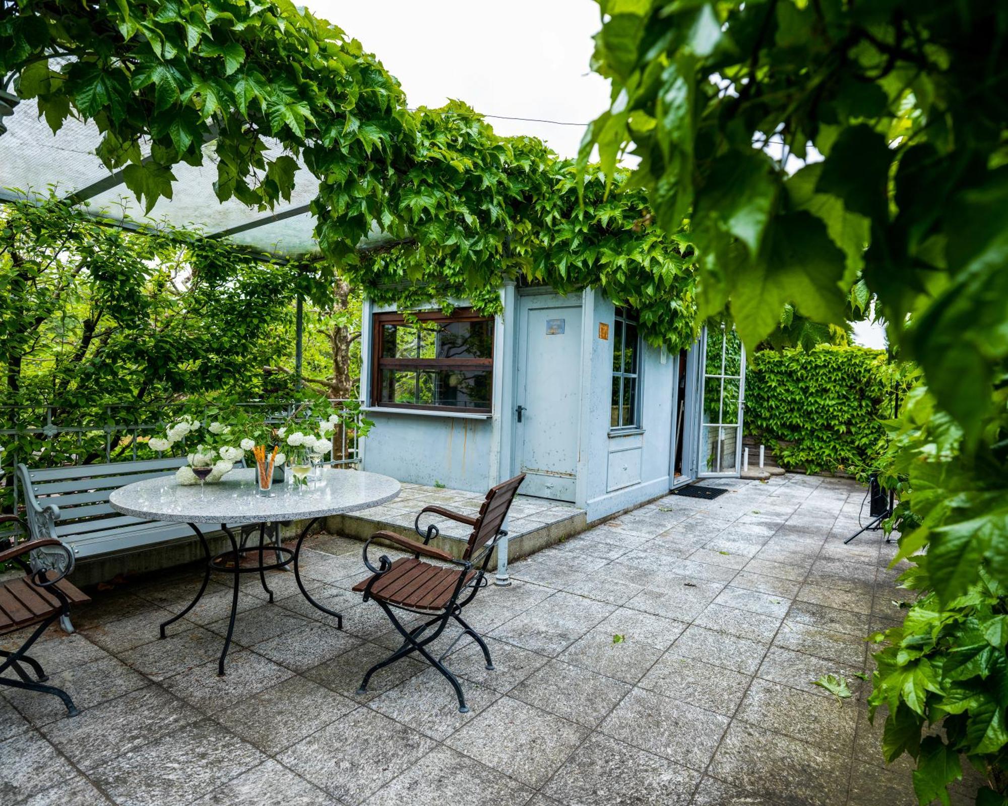 Romantik Hotel De L'Ours Sugiez Экстерьер фото